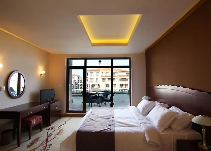 The Vineyards Boutique & Hotel 4*