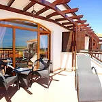 The Vineyards Boutique & Ахелой