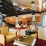 Хотел The Vineyards Boutique & Ахелой