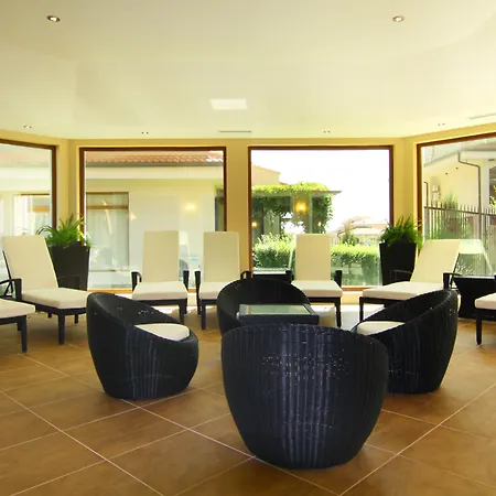 Hotel The Vineyards Boutique & 4*