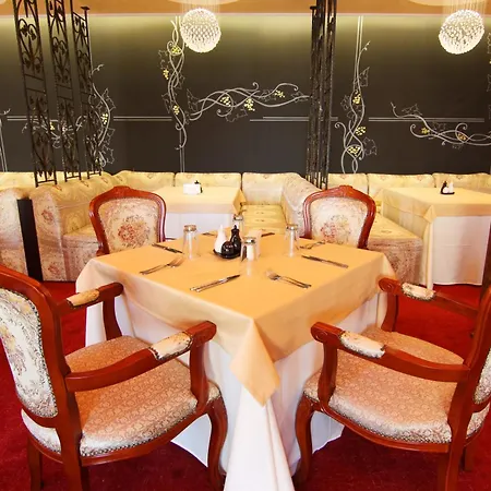 酒店 The Vineyards Boutique & 4*