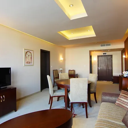 Otel The Vineyards Boutique & 4*