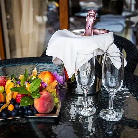 酒店 The Vineyards Boutique & 4*
