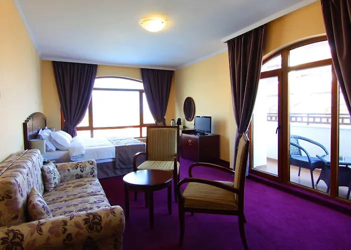 Otel The Vineyards Boutique & 4*